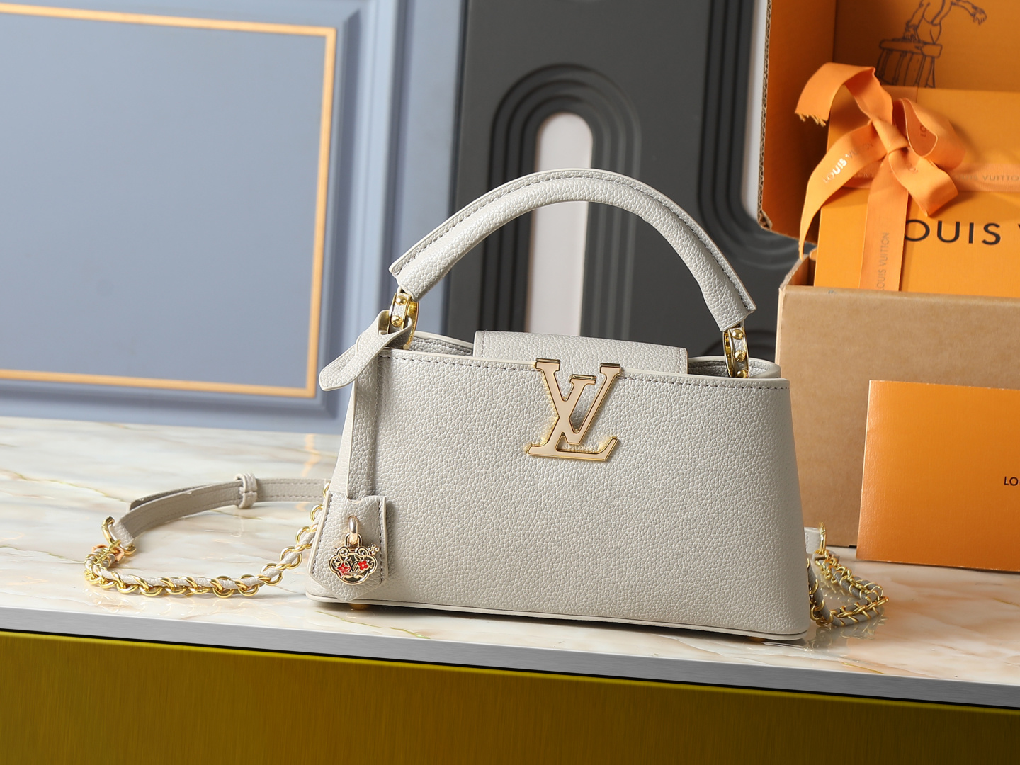 Louis Vuitton LV Madeleine BB Handbag Premium Canvas Model M28424 Monogram Pattern Daily Use Premium Quality